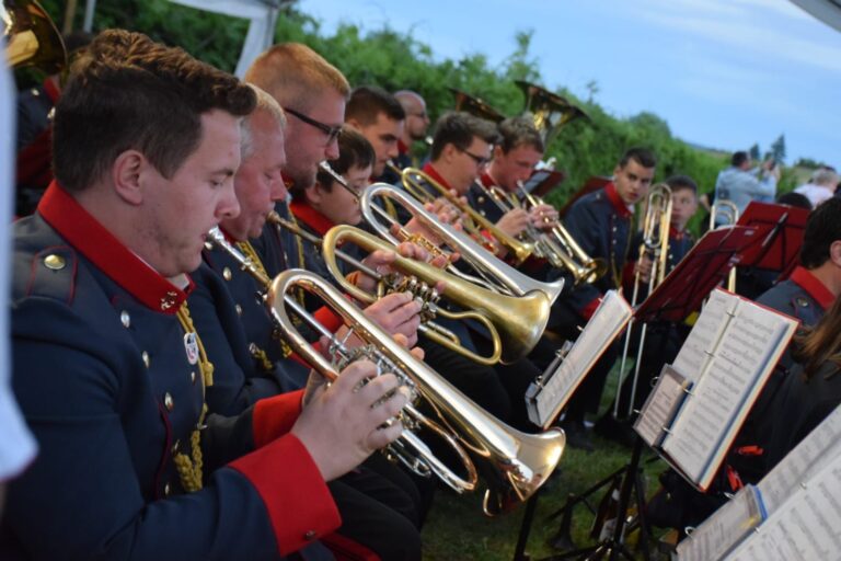 41b589a2-43b2-4420-a920-adbf616d9e67