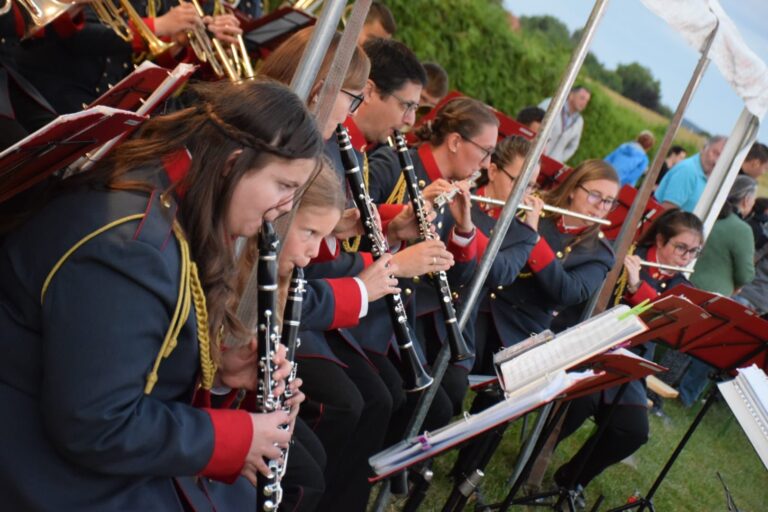 b37b8f2c-d995-40dc-a43e-7e8164979aa2